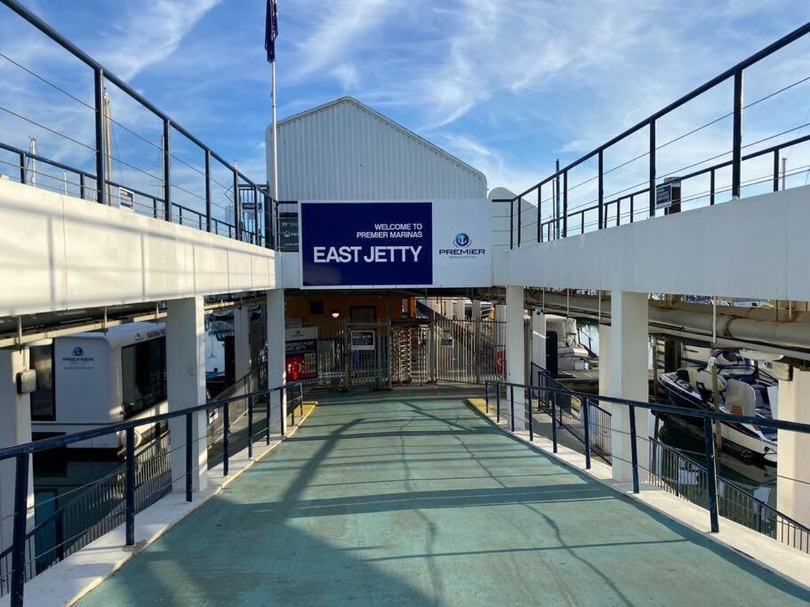 Sea Breeze In Marina With Free Parking Casa vacanze