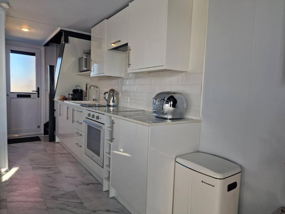 Sea Breeze In Marina With Free Parking Casa vacanze Hove