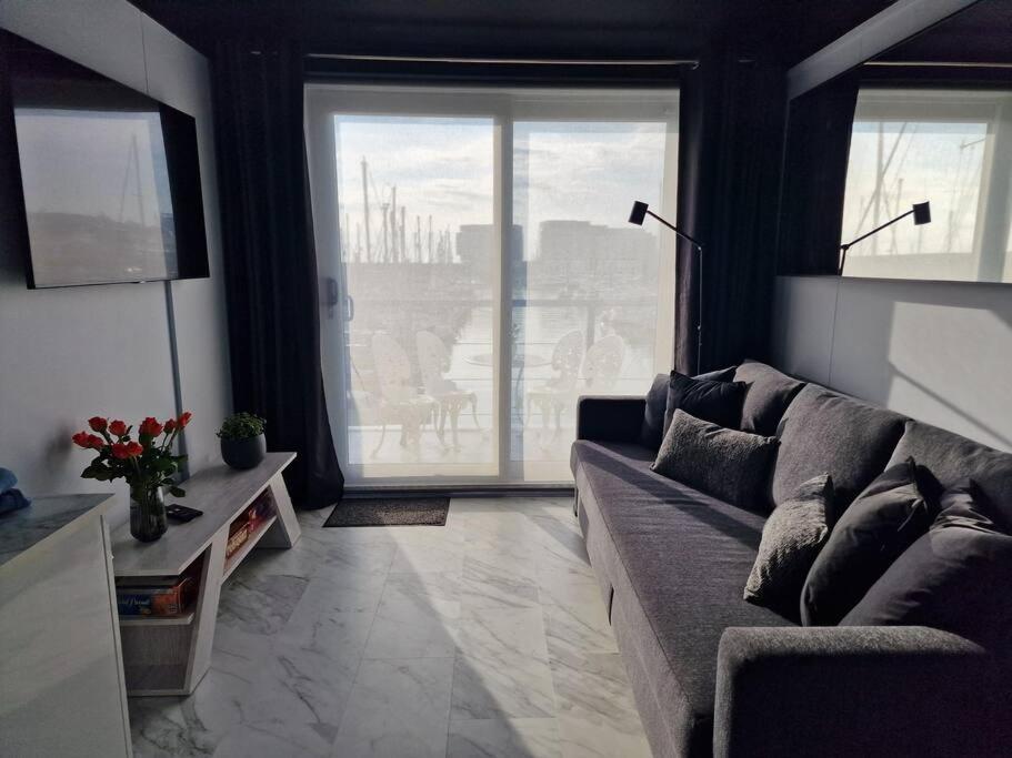 Casa vacanze Sea Breeze In Marina With Free Parking